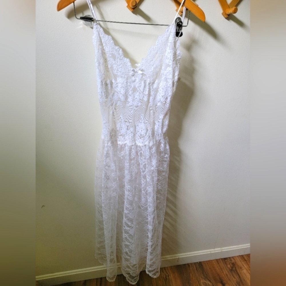 Vintage victoria‎ secret white lace gown negligee size medium